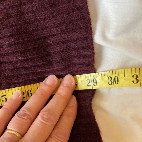 Halogen Burgundy Turtleneck Wool Blend Sweater Size Small (M1)‎ - Picture 10 of 10